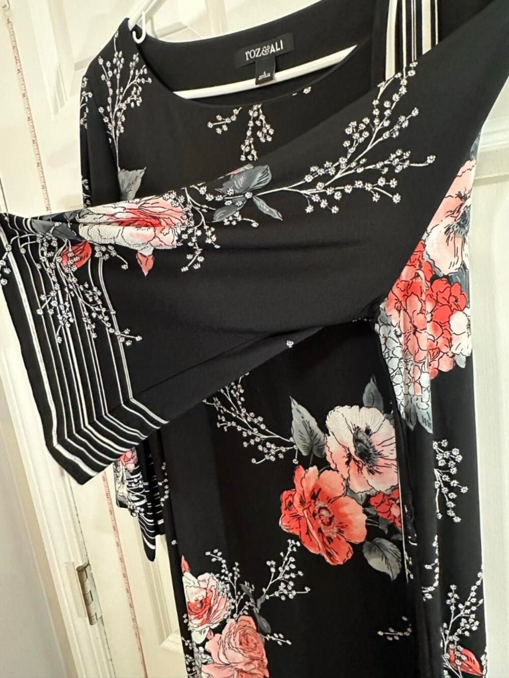 Roz & Ali Black Floral Stripe Bell Sleeve Midi Dress Tie Waist Size XL - Picture 4 of 8